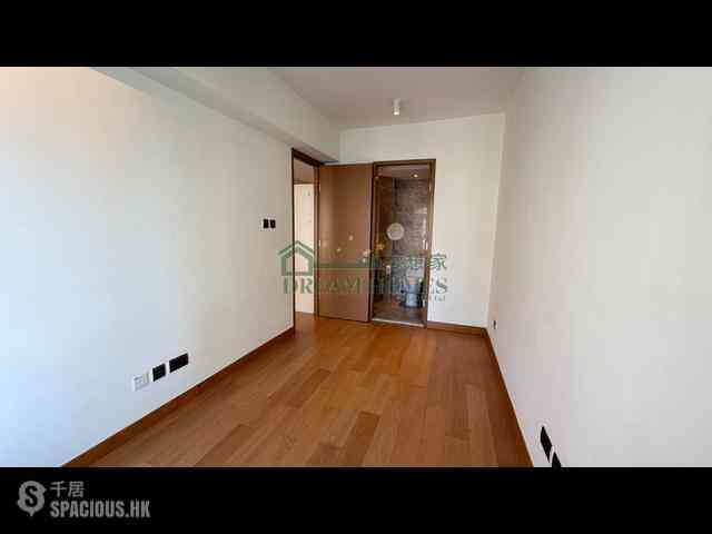 Sai Ying Pun - The Nova 08