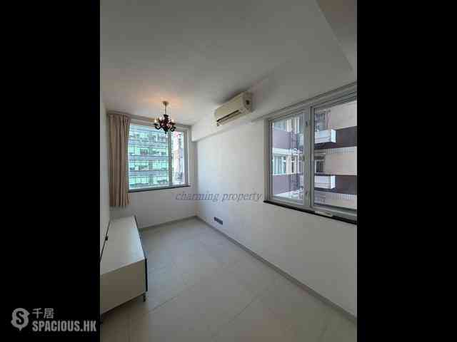 Wan Chai - Hay Wah Building Block A 06