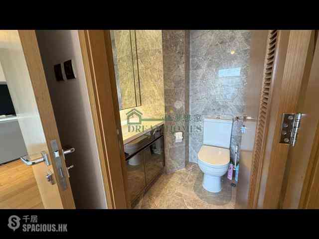 Sai Ying Pun - The Nova 07