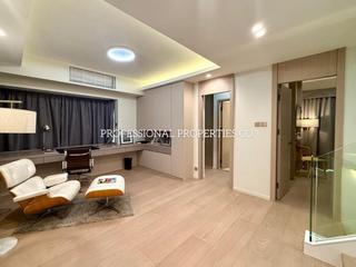 Mid Levels Central - Elegant Terrace 03