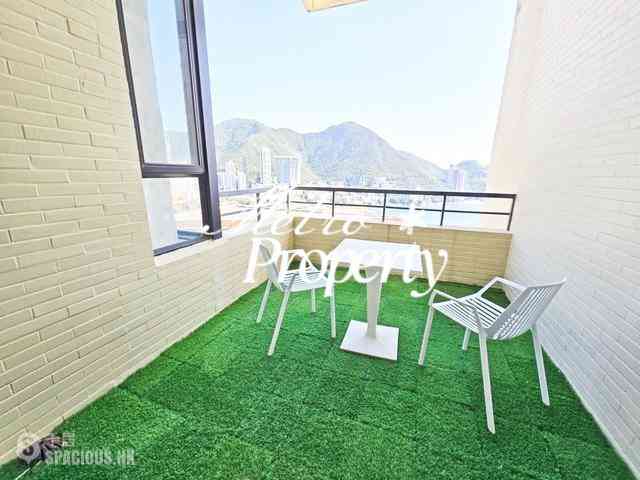 Repulse Bay - The Beachfront 04