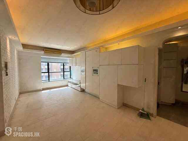 Mid Levels Central - The Grand Panorama Block 3 01