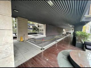 Mid Levels Central - Gramercy 06