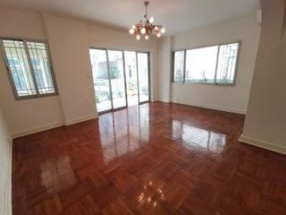 Mid Levels Central - Grand House 06