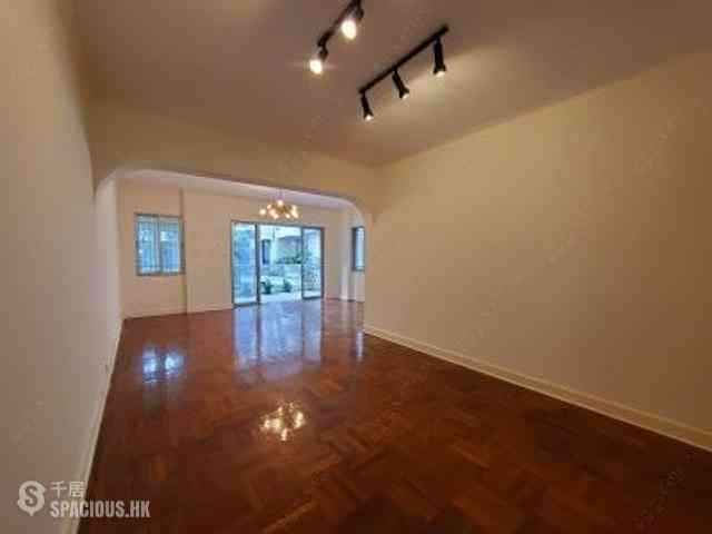 Mid Levels Central - Grand House 04