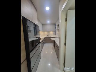 West Kowloon - Sorrento 18