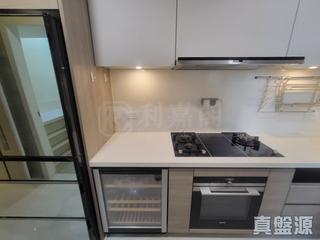 West Kowloon - Sorrento 21