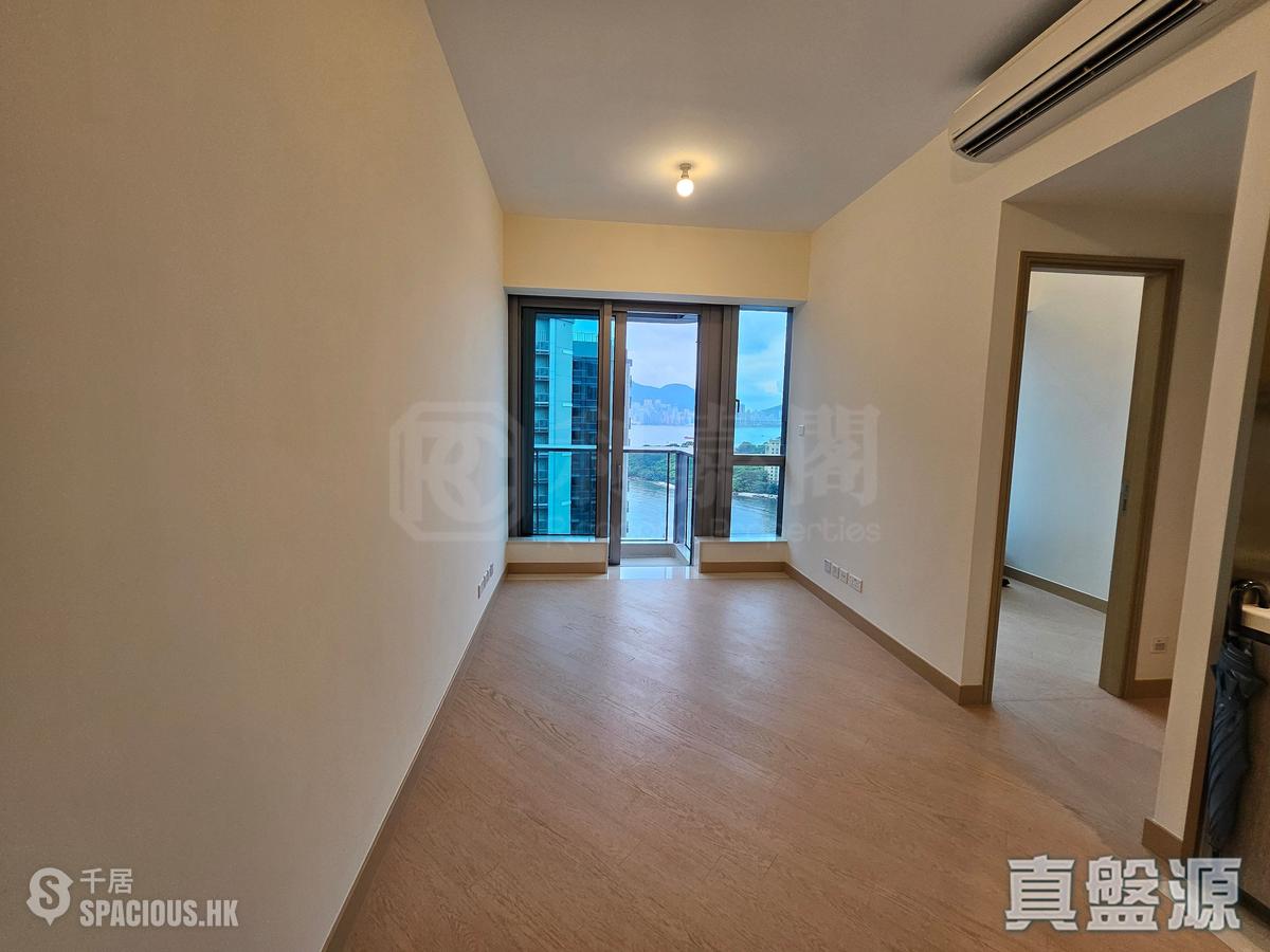 Cheung Sha Wan - Grand Victoria 01