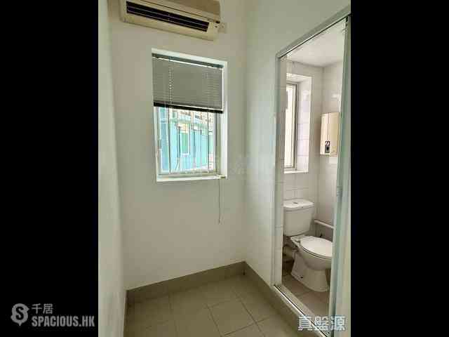 Tai Kok Tsui - Harbour Green 16