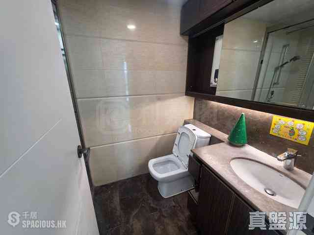 Tai Kok Tsui - Harbour Green 13