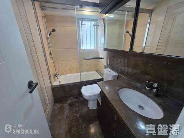 Tai Kok Tsui - Harbour Green 15