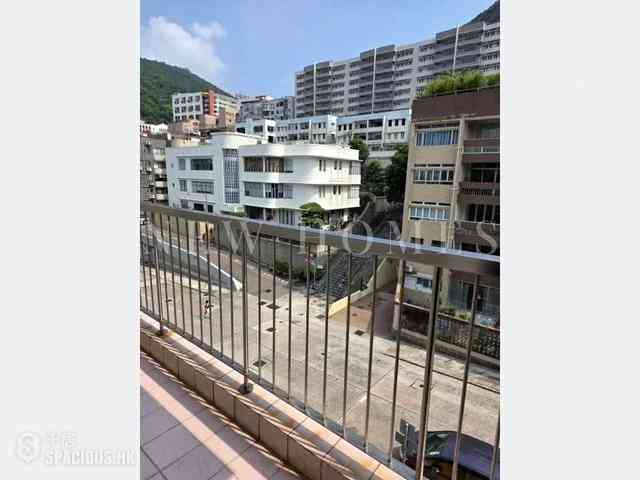 Happy Valley - Antonia House 01