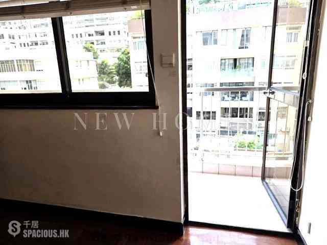 Happy Valley - Antonia House 04