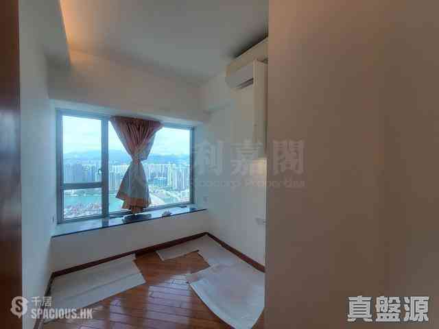 West Kowloon - Sorrento 12