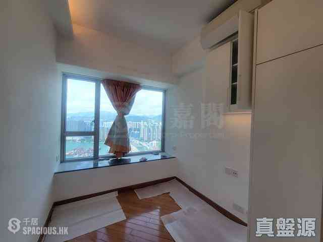 West Kowloon - Sorrento 13