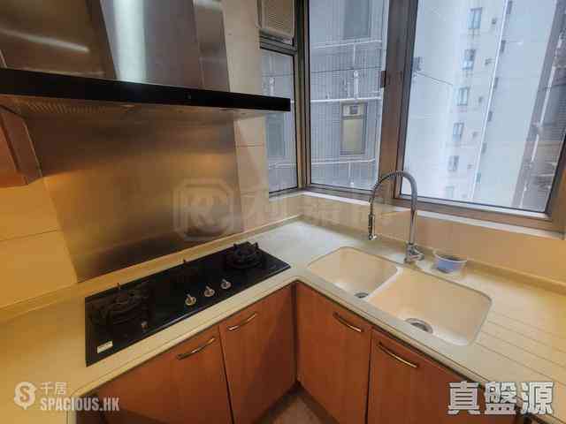 West Kowloon - Sorrento 15