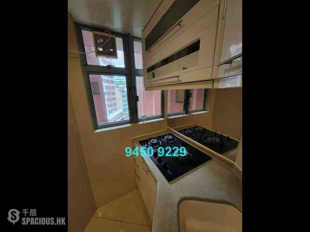 Sheung Wan - Queen's Terrace 09