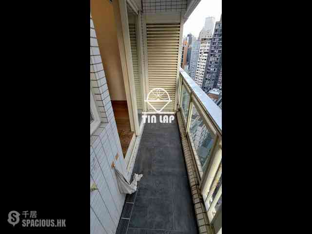 Soho - Centrestage 06