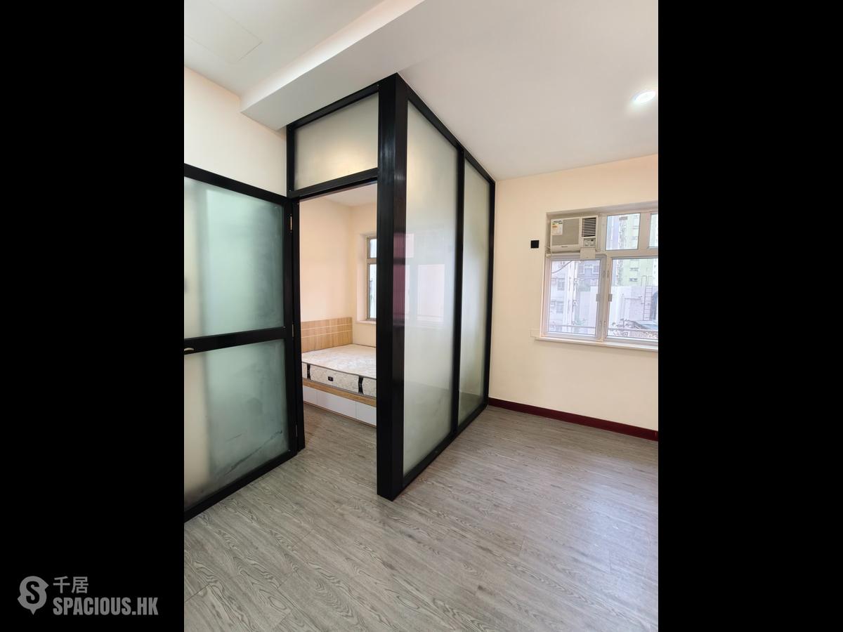 Sai Ying Pun - 33-33A, Pok Fu Lam Road 01