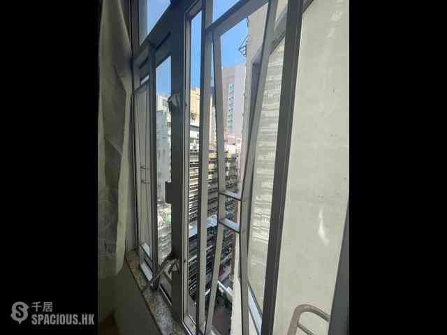 Sheung Wan - Yu Hing Mansion 03