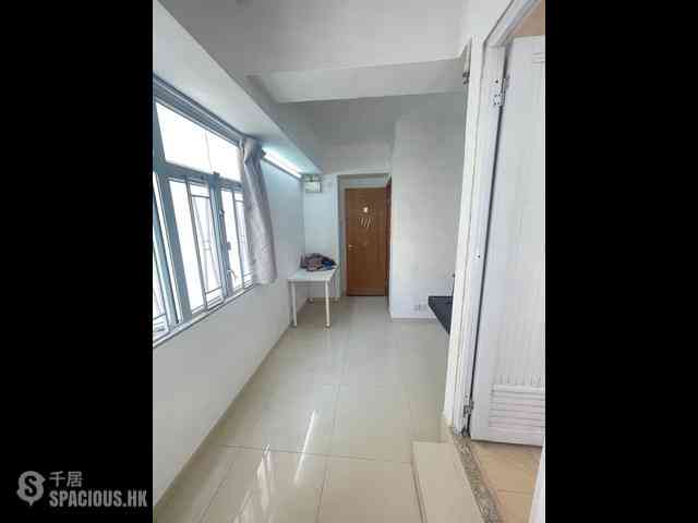 Sheung Wan - Yu Hing Mansion 04