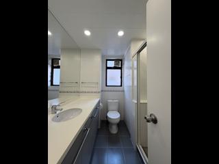 Mid Levels Central - Wilshire Park 12