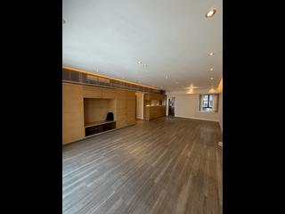 Mid Levels Central - Wilshire Park 02