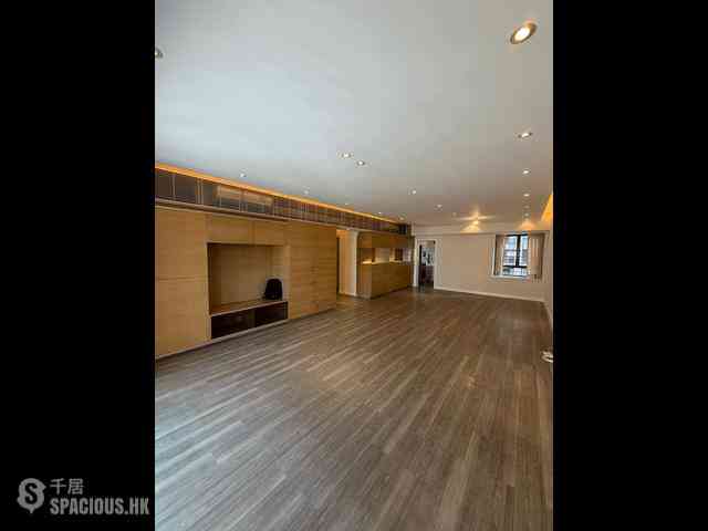 Mid Levels Central - Wilshire Park 02