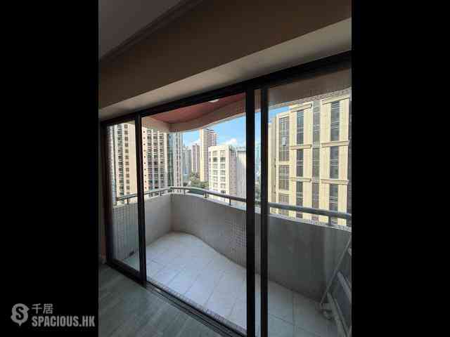 Mid Levels Central - Wilshire Park 03