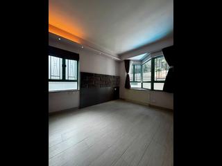 Mid Levels Central - Goldwin Heights 04