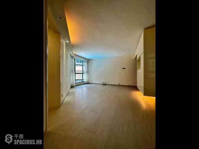 Mid Levels Central - Goldwin Heights 05