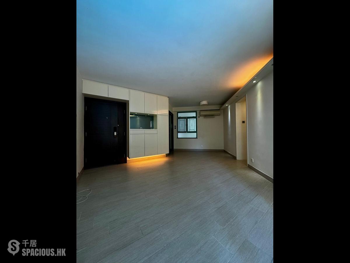 Mid Levels Central - Goldwin Heights 01