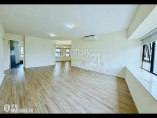 Mid Levels Central - Birchwood Place 04