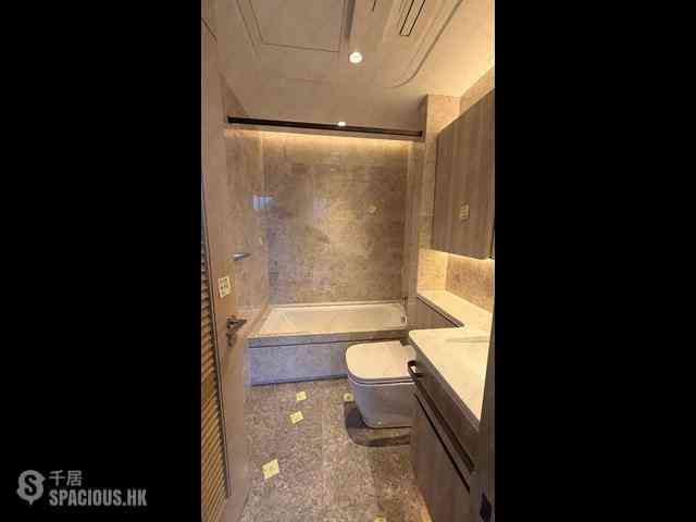 Wong Chuk Hang - The Southside Phase 4B 06