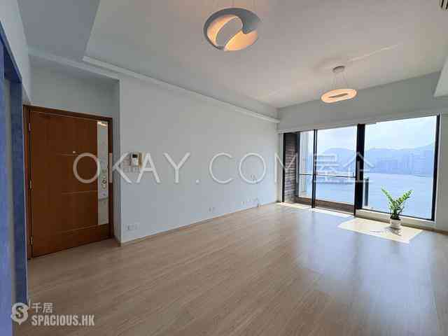 West Kowloon - The Arch 01