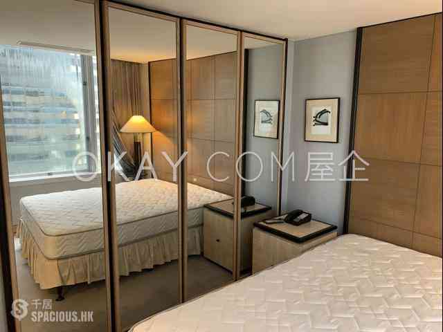 Wan Chai - Convention Plaza Apartments 05
