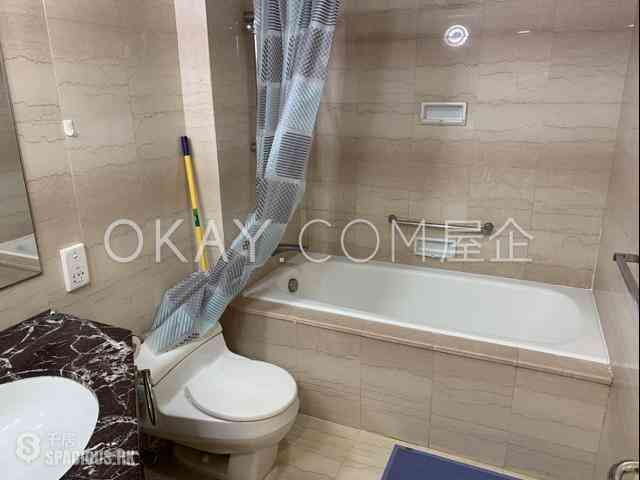 Wan Chai - Convention Plaza Apartments 07