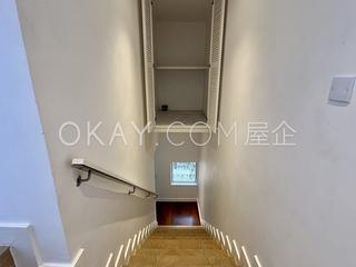 Pok Fu Lam - 18-24, Bisney Road 03