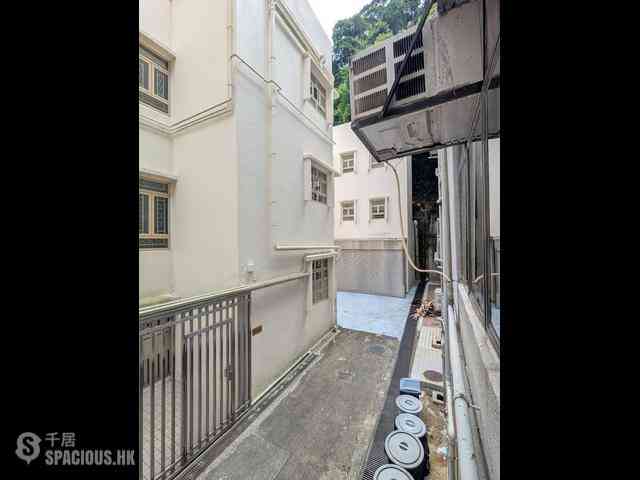 Happy Valley - Tai Yuen 06