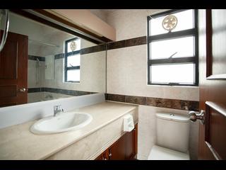 Tai Hang - Jolly Villa 09