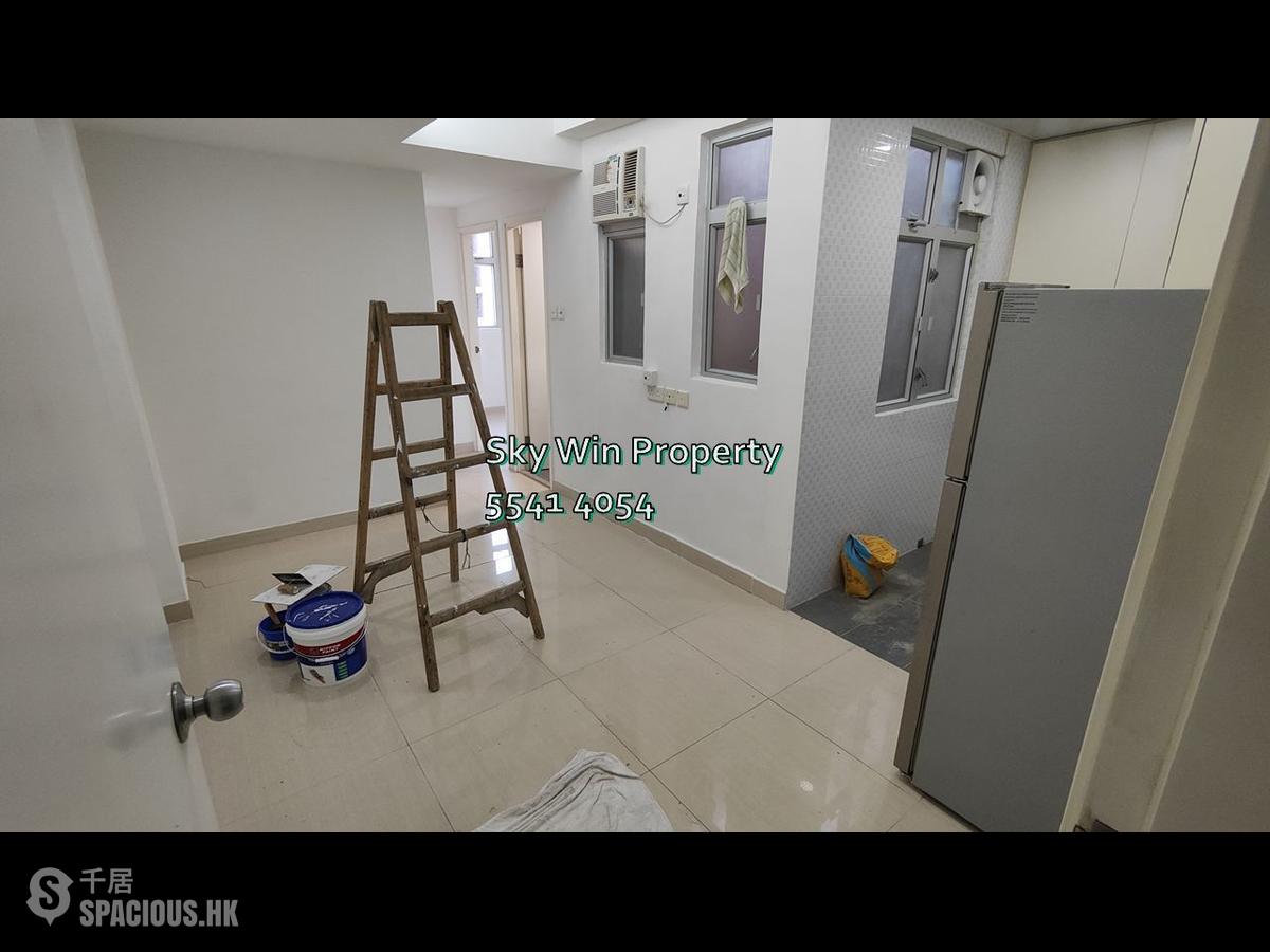 Wan Chai - Ko Wah Building(Go Wah Mansion) 01