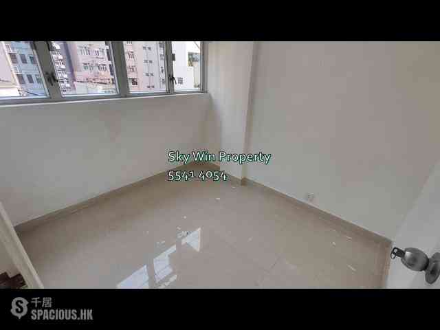 Wan Chai - Ko Wah Building(Go Wah Mansion) 04