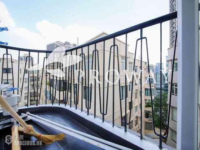Mid Levels Central - Pak Fai Mansion 03