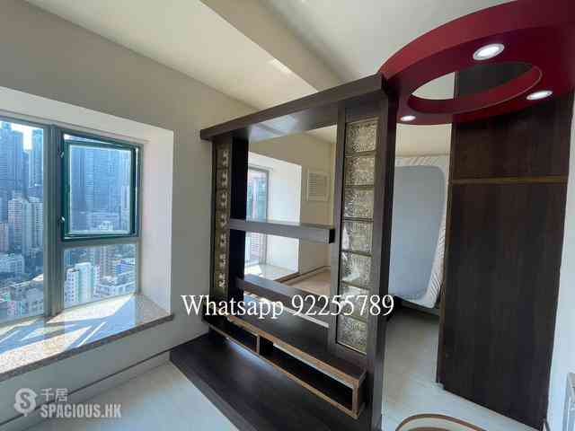 Sheung Wan - Queen's Terrace 01