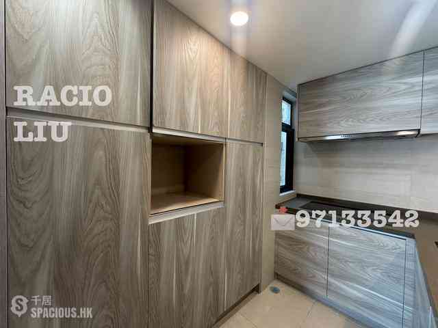 Mid Levels Central - Vantage Park 15