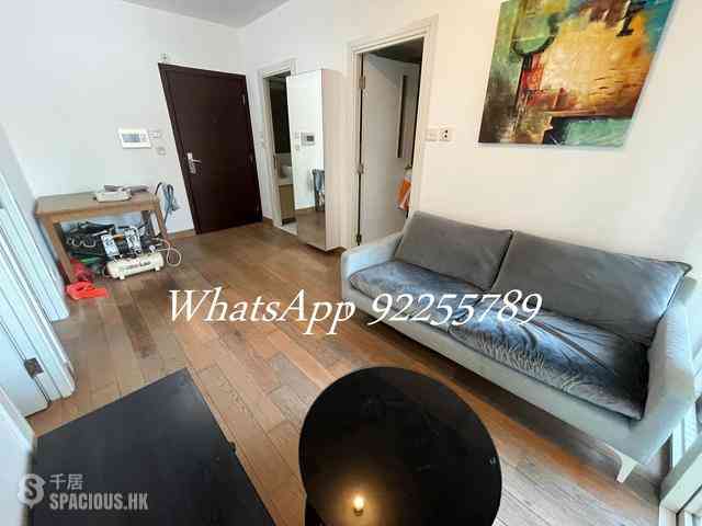Soho - Centrestage 01
