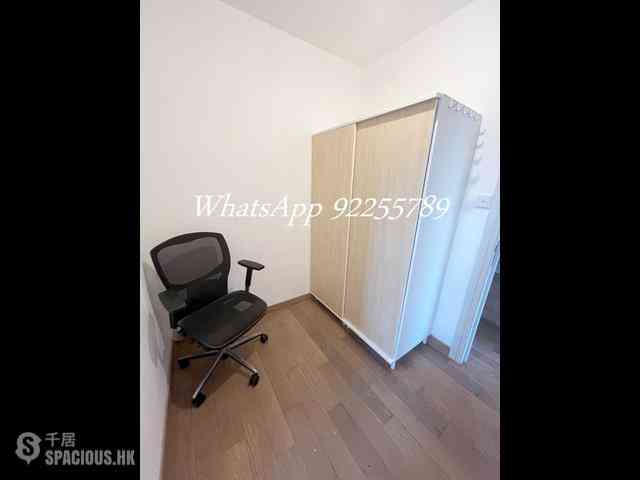Soho - Centrestage 06