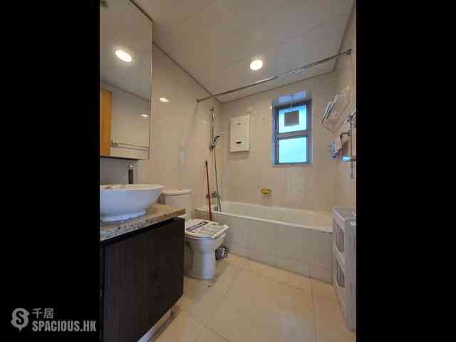Wan Chai - The Zenith Phase 1 Block 1 06