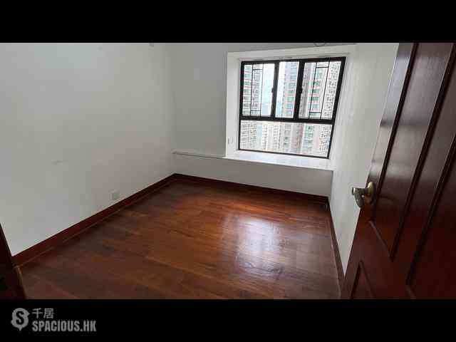 Mid Levels Central - Blessings Garden 05
