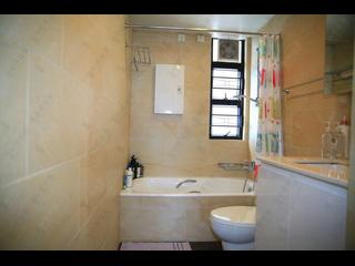 Mid Levels West - Fortune Gardens Block B 09